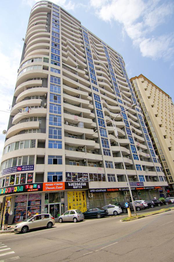 Apartment 8A Batumi Bagian luar foto